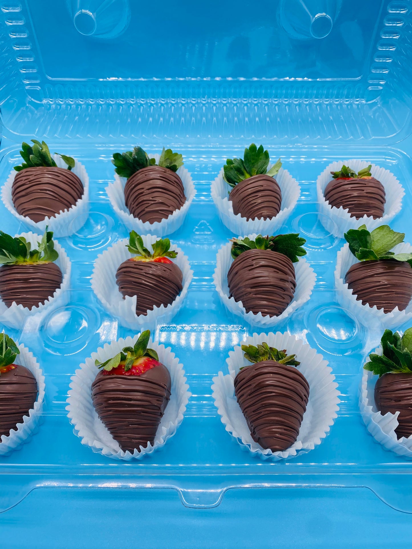 Chocolate Covered Strawberries (12 Count)